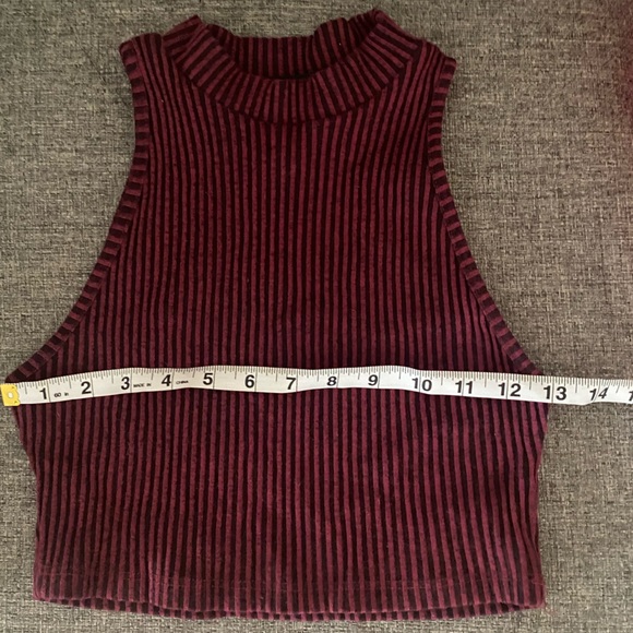 Better Be Maroon Crop - Picture 3 of 4